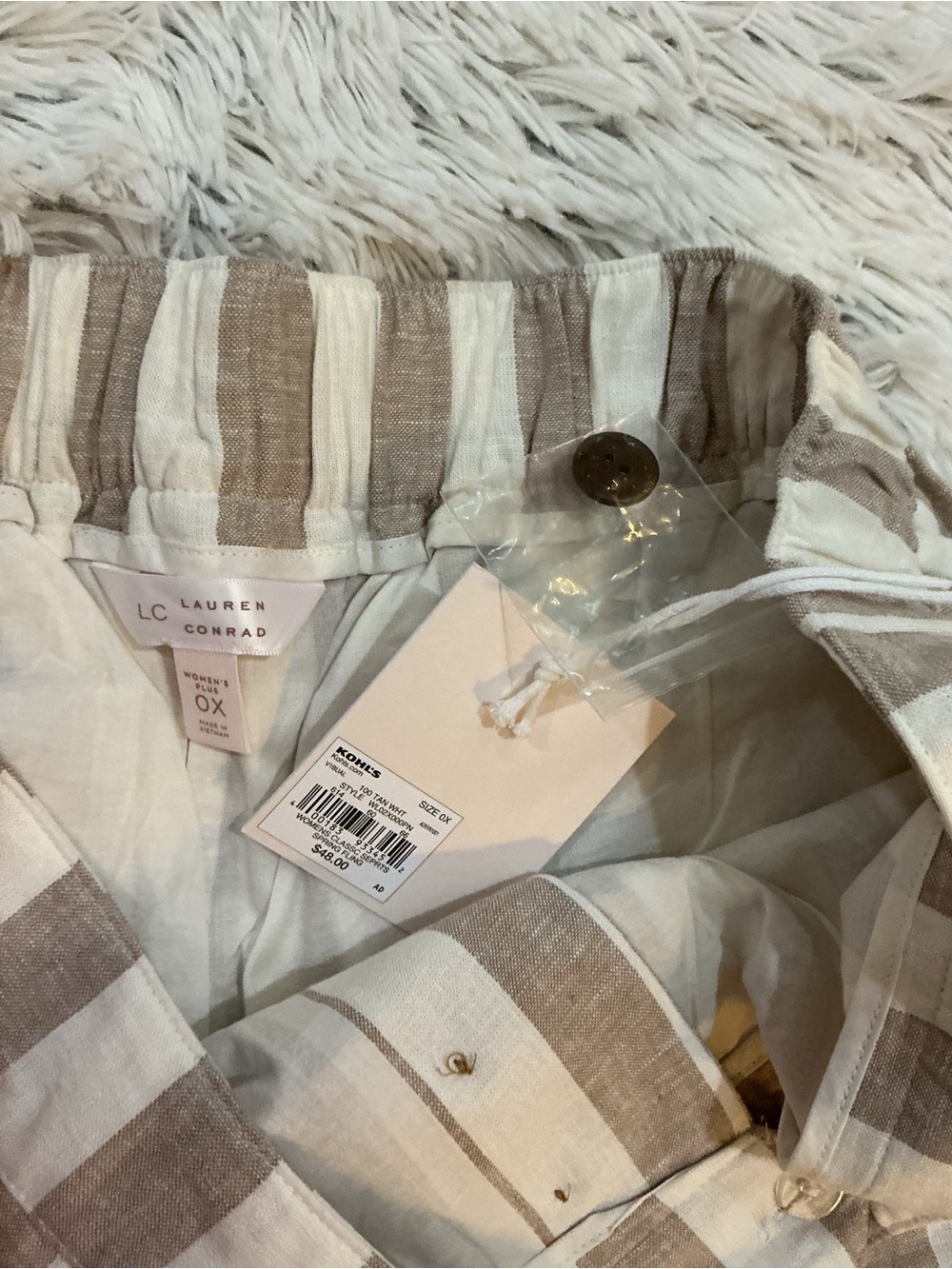 LC Lauren Conrad Linen Blend Ruffle Hem Shorts Size 0X NWT Beige Striped - Picture 13 of 15